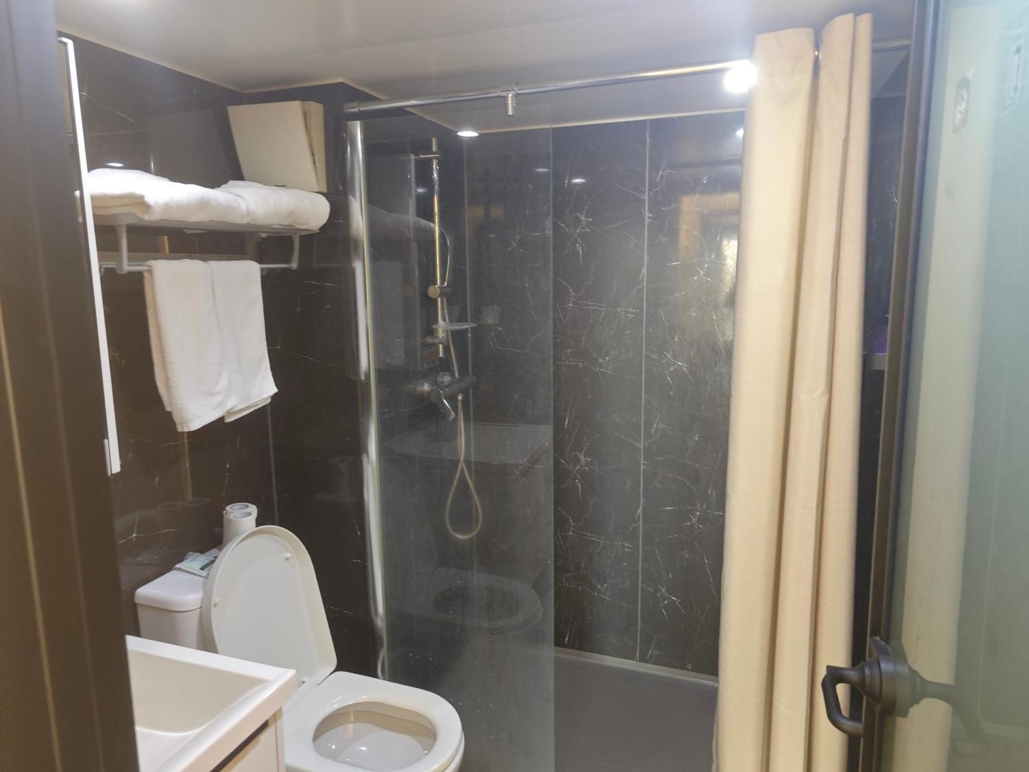 Xinghe Times Apartment - Shenzhen North Railway Station Экстерьер фото